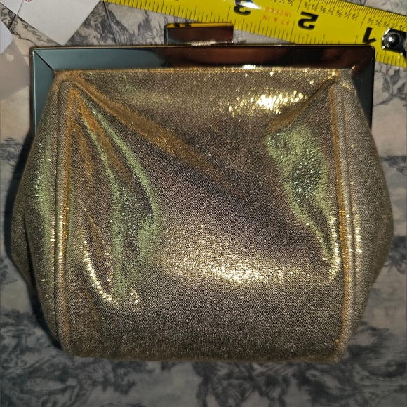 NWT Gold Rhinestone Evening Clutch Black Frame Chain Strap Sparkly Prom Wedding - Picture 12 of 12